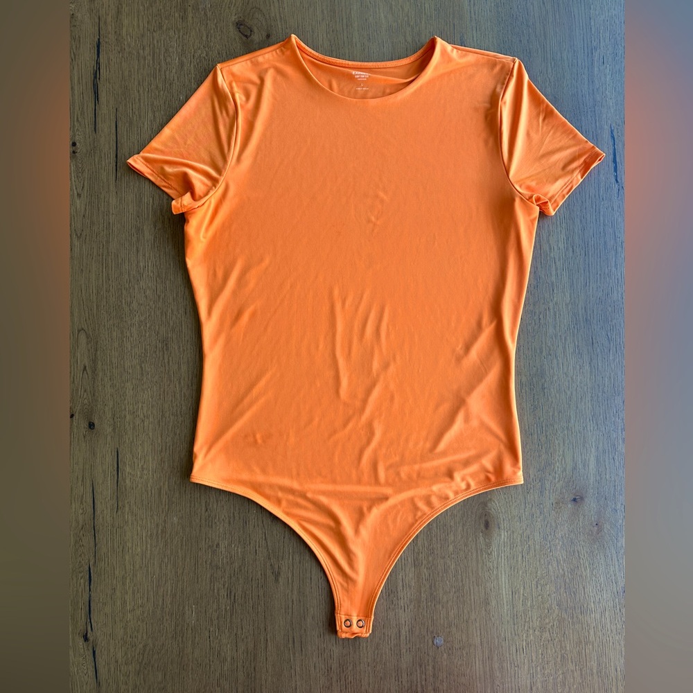 Women’s Express Body Contour Compression Crewneck Bodysuit - Size L